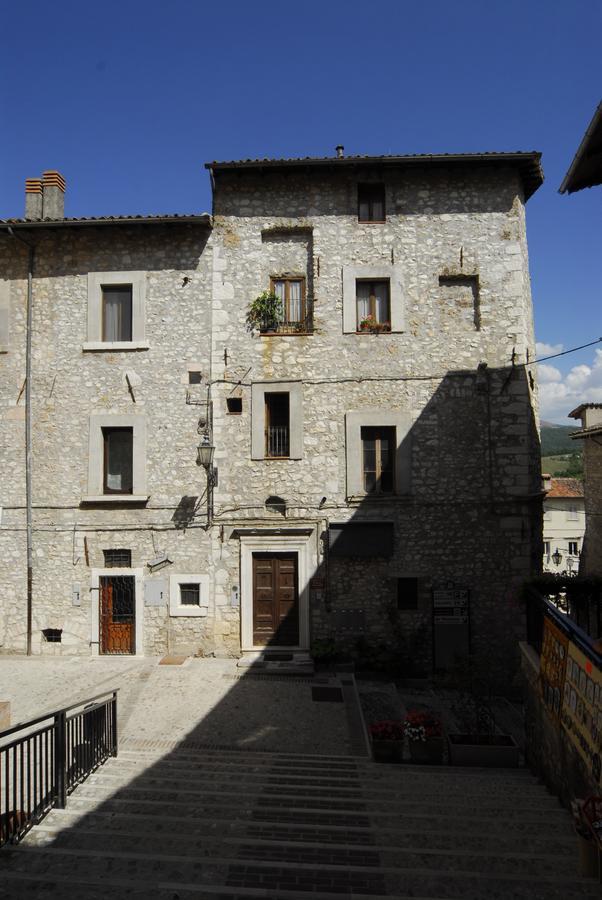 B&B Palazzo Sassatelli Cascia Εξωτερικό φωτογραφία