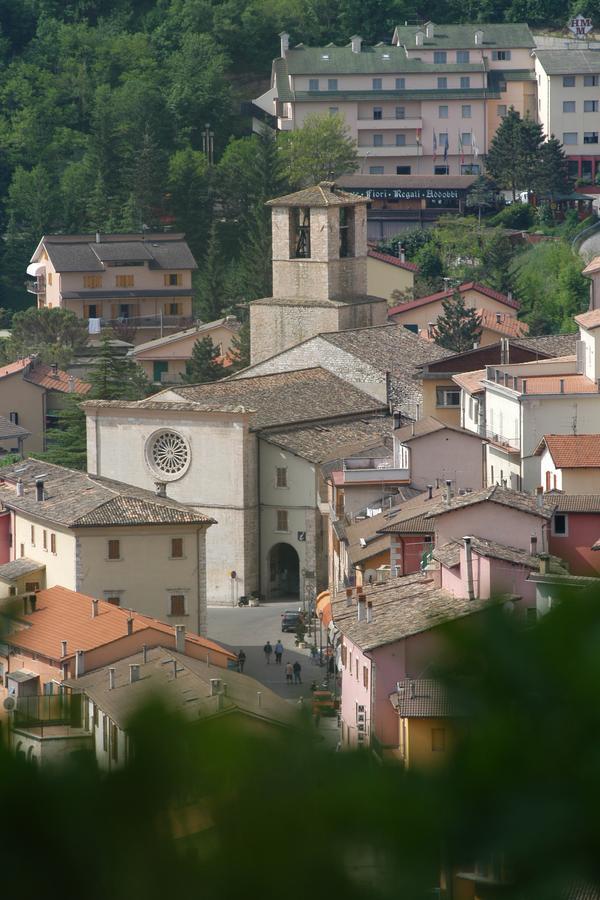 B&B Palazzo Sassatelli Cascia Εξωτερικό φωτογραφία