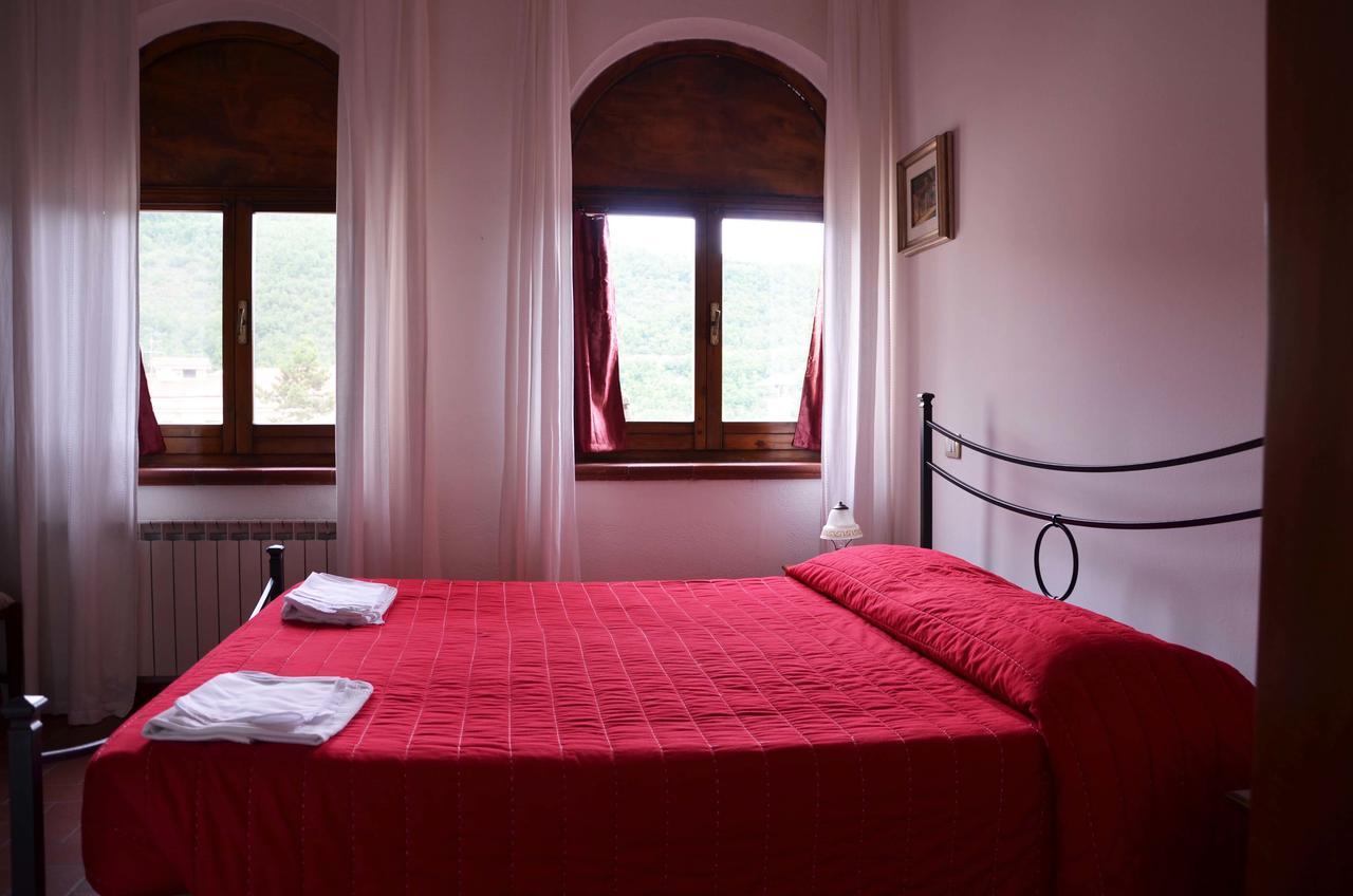 B&B Palazzo Sassatelli Cascia Εξωτερικό φωτογραφία
